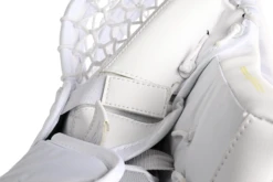 Bauer Vapor Hyperlite2 Senior Goalie Catcher 13 Bauer Vapor Hyperlite2 Senior Goalie Catcher -Bauer 1061626 BTH23 GOAL STICKS ELITE SR MTOBLACK catalog front 2d118db7 16d6 4393 b733 70bdb9e63be0